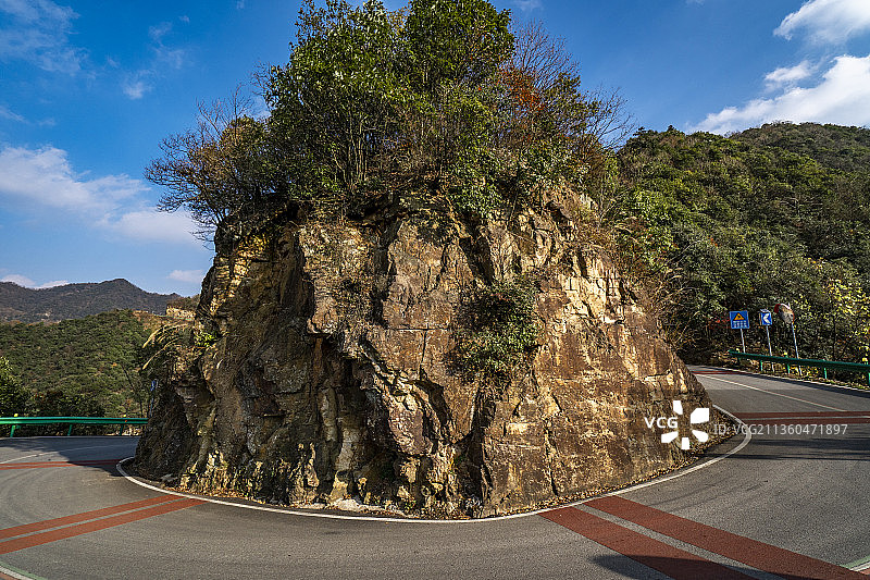 泾县境内的皖南川藏线 江南天路图片素材