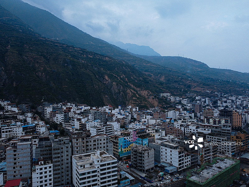 陇南 武都区 滨河路 兰海高速 滨江公园 白龙江 长江大道图片素材