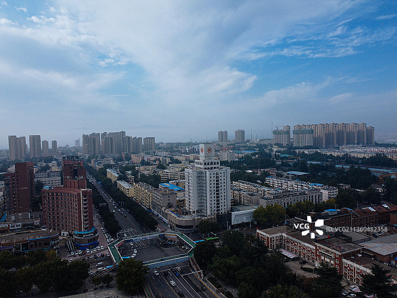 三门峡 湖滨区 湖滨广场 大中海城 丹尼斯 黄河东路 六峰中图片素材