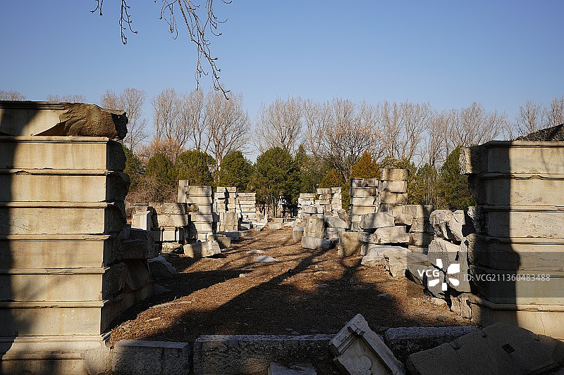 冬季里的圆明园西洋楼海晏堂遗址。图片素材