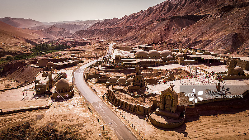 中国 新疆 吐鲁番 火焰山后山图片素材