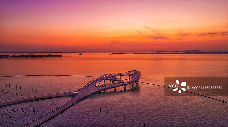 江苏吴江苏州湾太湖新城阅湖台图片素材