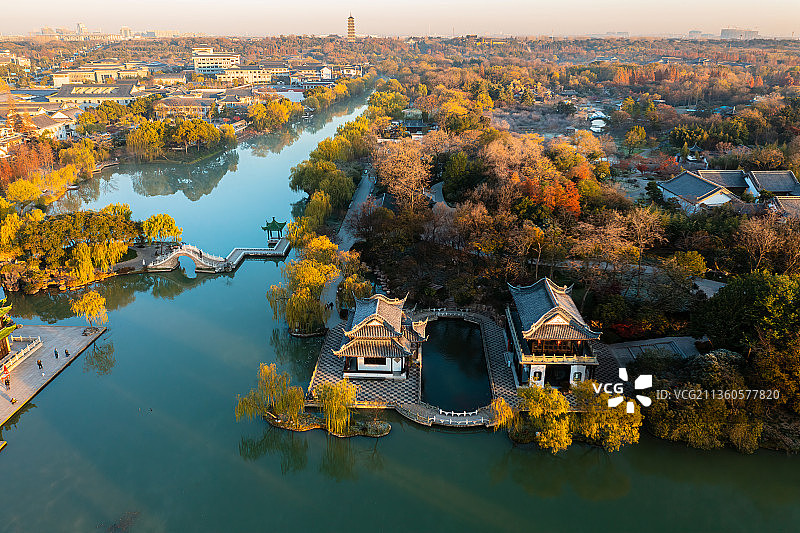 扬州瘦西湖秋色图片素材