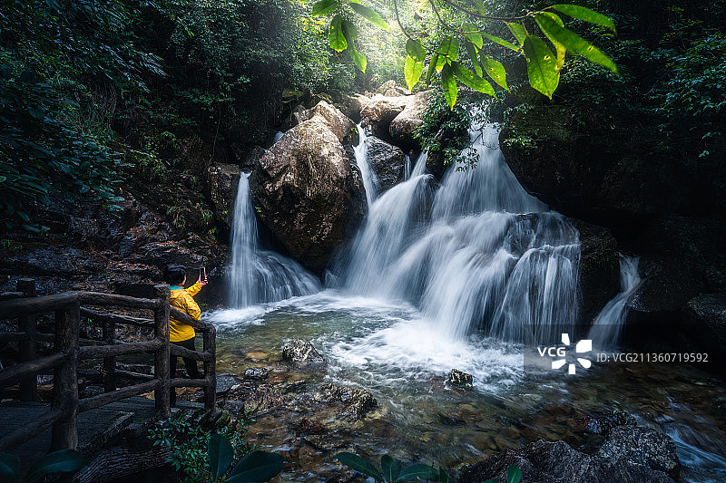 郴州莽山猴王寨瀑布4图片素材