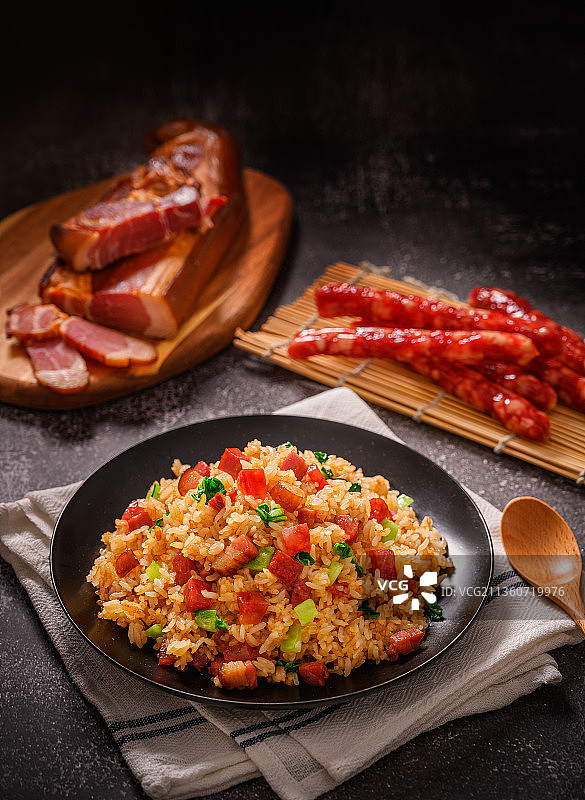 腊味粒炒饭图片素材
