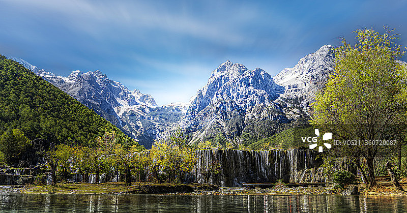 云南丽江玉龙雪山蓝月谷图片素材