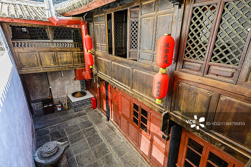 云南大理喜洲古镇严家大院图片素材