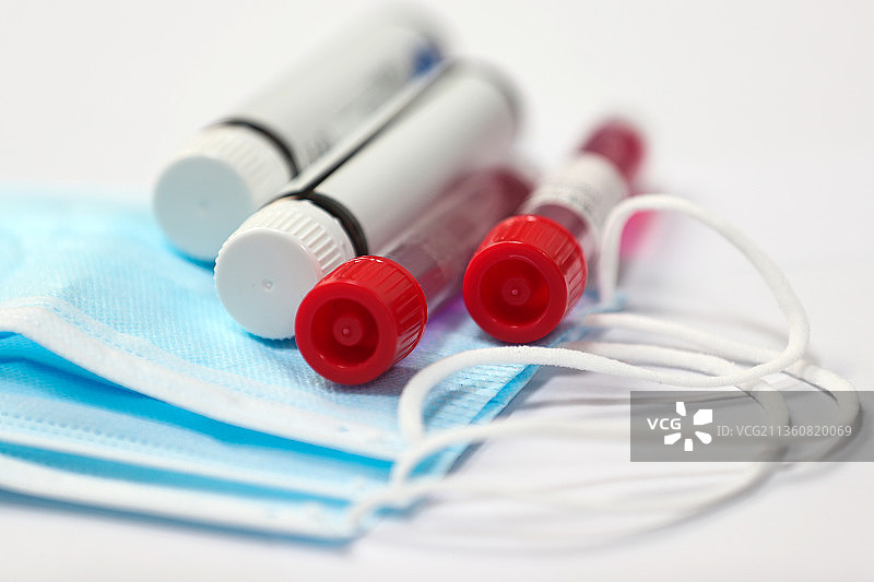 口罩与核酸检测试剂图片素材