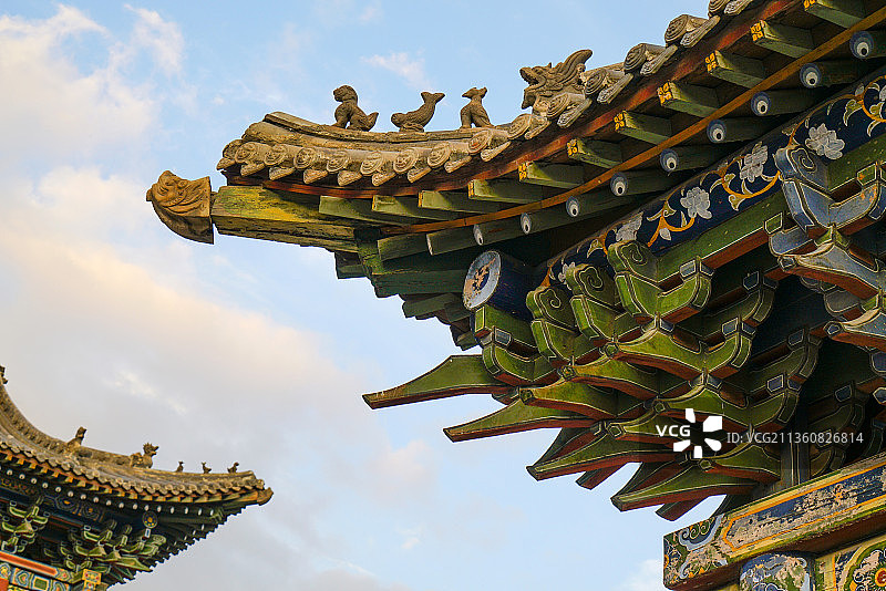 榫卯木结构中国古建筑檐角图片素材