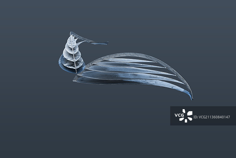 不锈钢焊成的装饰鱼图片素材