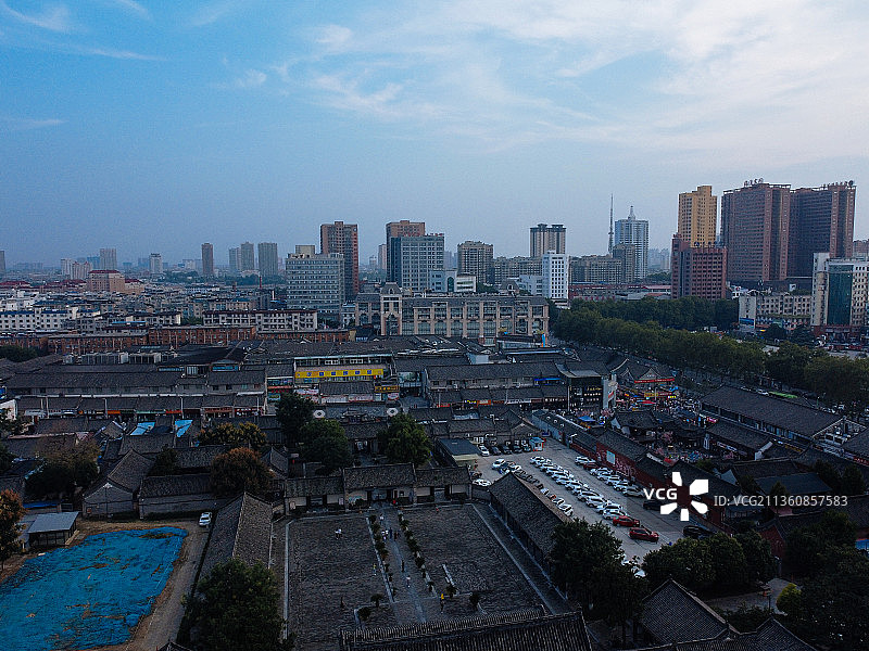 南阳 宛城区 中心广场 府衙博物馆 人民路 人民公园 世纪百图片素材