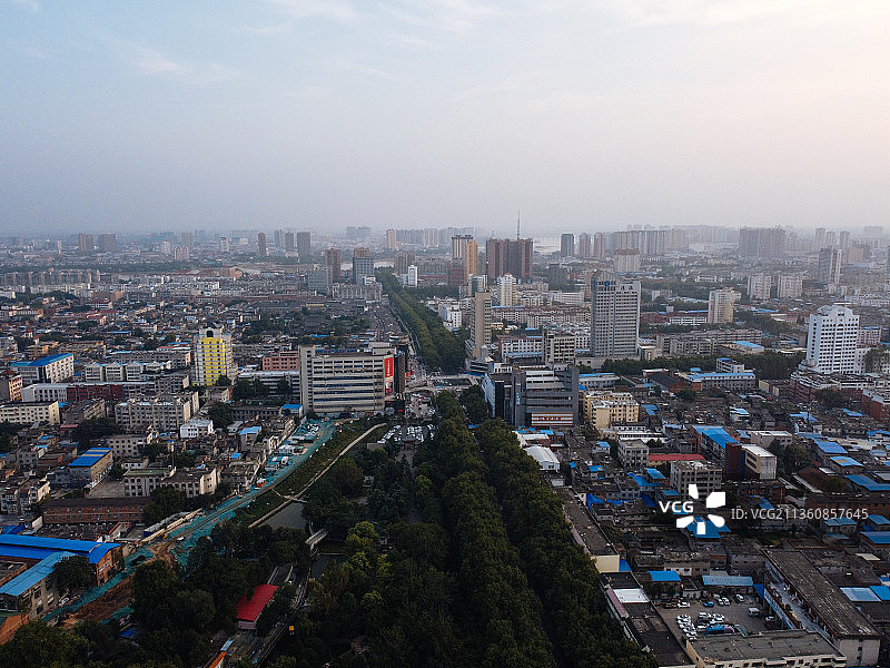 南阳 宛城区 中心广场 府衙博物馆 人民路 人民公园 世纪百图片素材