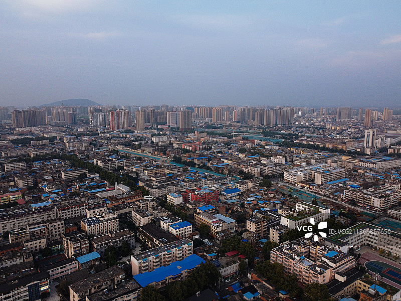 南阳 宛城区 中心广场 府衙博物馆 人民路 人民公园 世纪百图片素材