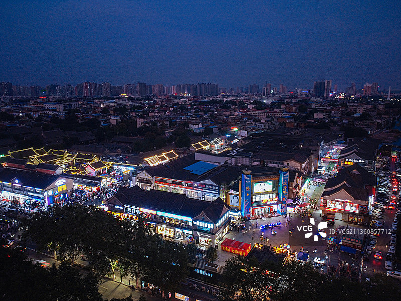南阳 宛城区 中心广场 府衙博物馆 人民路 人民公园 世纪百图片素材