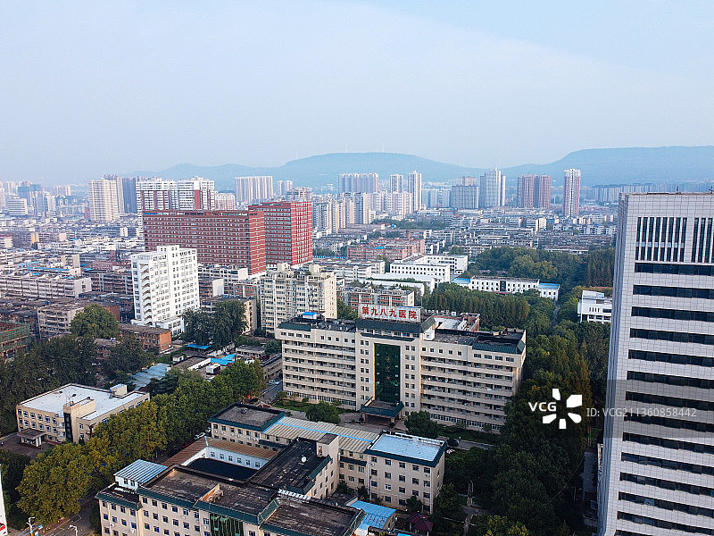 平顶山 卫东区 建设路 人民商场 万达广场 中心医院图片素材