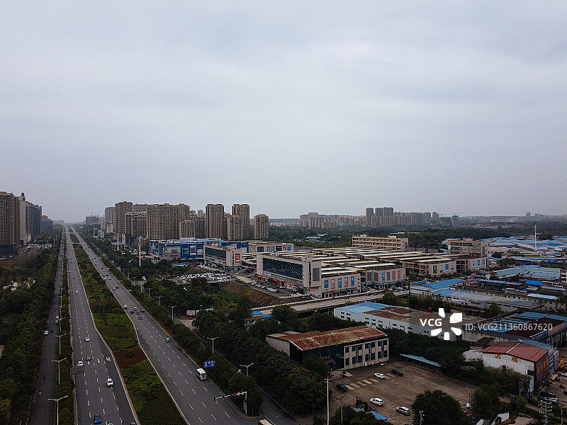 信阳市 平桥区 羊山公园 新二十四大街  信阳国际商城  居图片素材