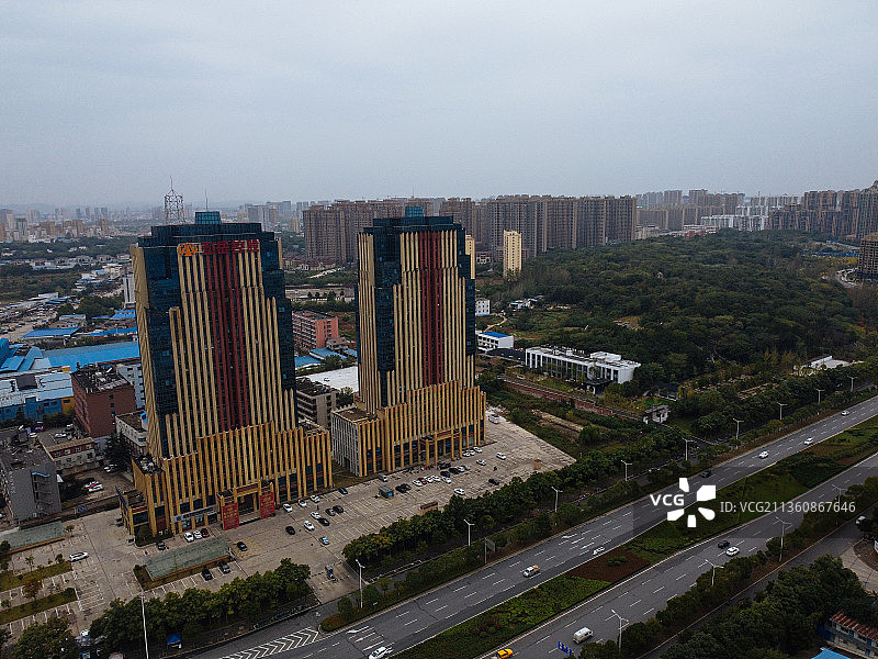 信阳市 平桥区 羊山公园 新二十四大街  信阳国际商城  居图片素材