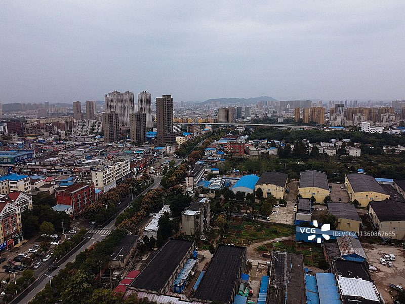 信阳市 平桥区 羊山公园 新二十四大街  信阳国际商城  居图片素材