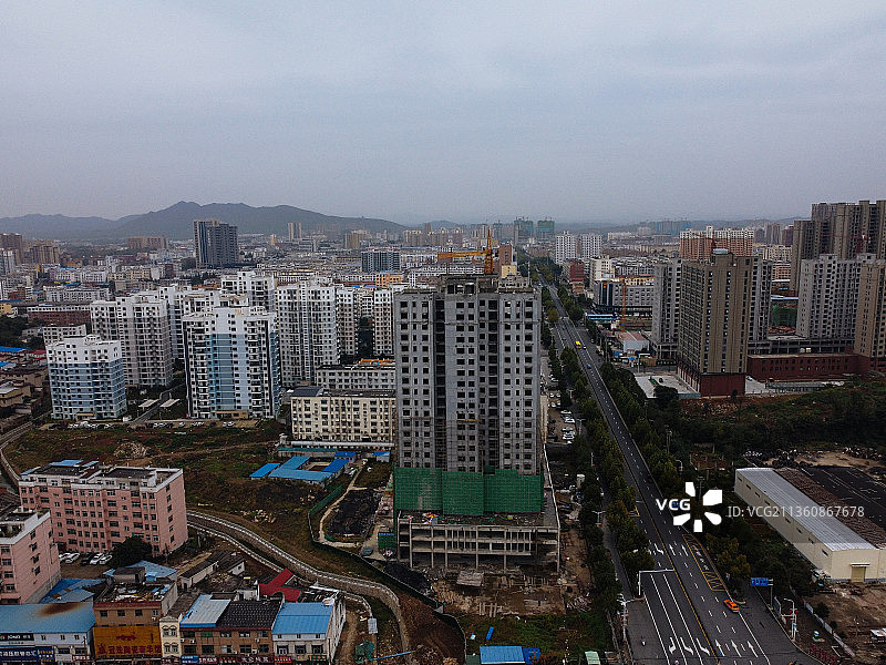 信阳市 平桥区 羊山公园 新二十四大街  信阳国际商城  居图片素材