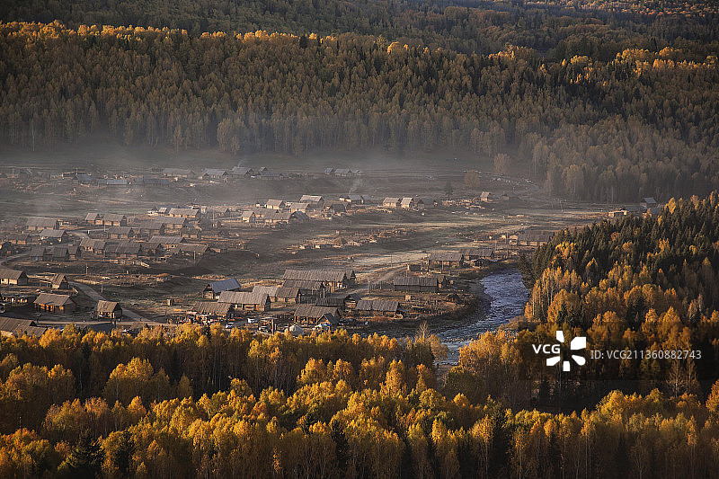 禾木河水向西流图片素材