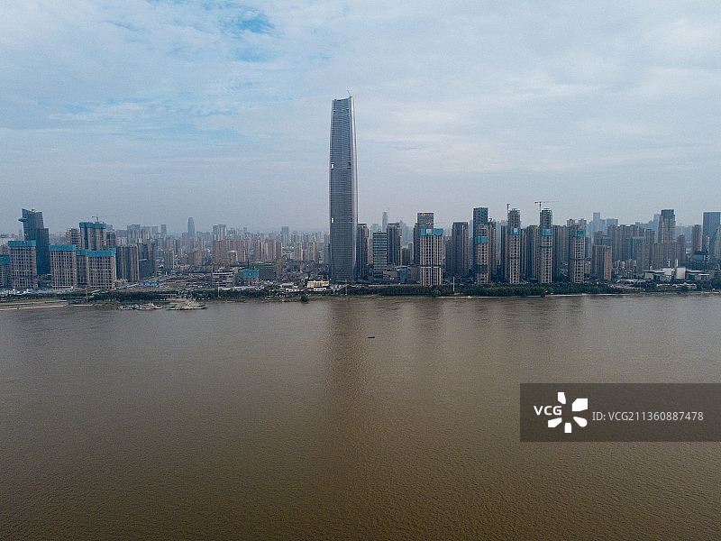武汉 江岸区 沿江大道 三阳广场  防汛纪念碑 天悦外滩金融图片素材