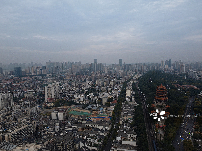 武汉 武昌区 汉阳区 晴川大道  武汉长江大桥 黄鹤楼 晴川图片素材
