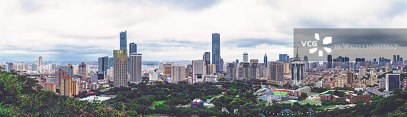 大连市区天际线，无水印高清大图。最美大连风光照。图片素材