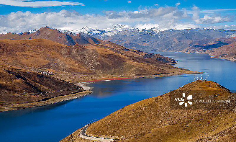 羊卓雍错图片素材