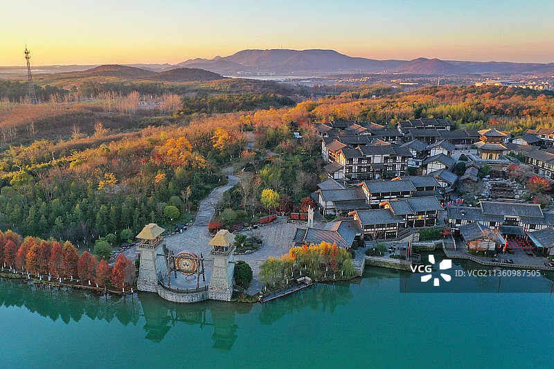 东方盐湖城秋之韵图片素材