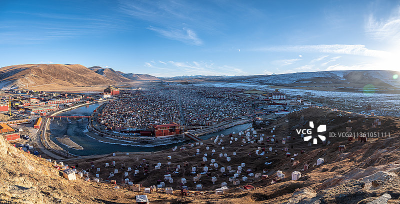 四川甘孜州亚青寺风光图片素材