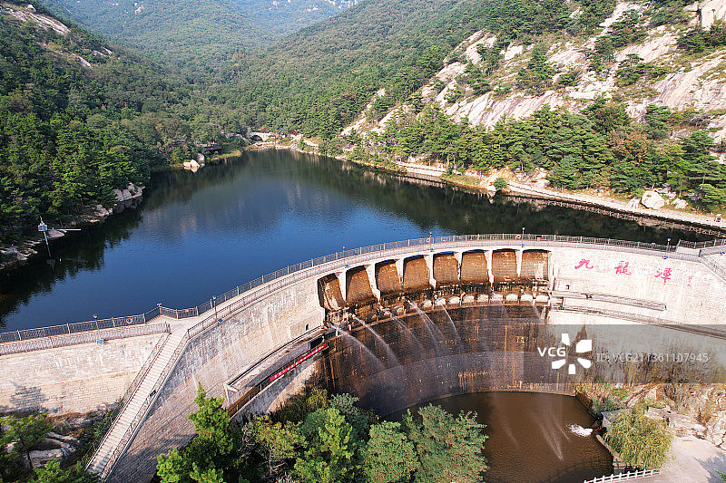 山东蒙山龟蒙景区，沂蒙山旅游图片素材