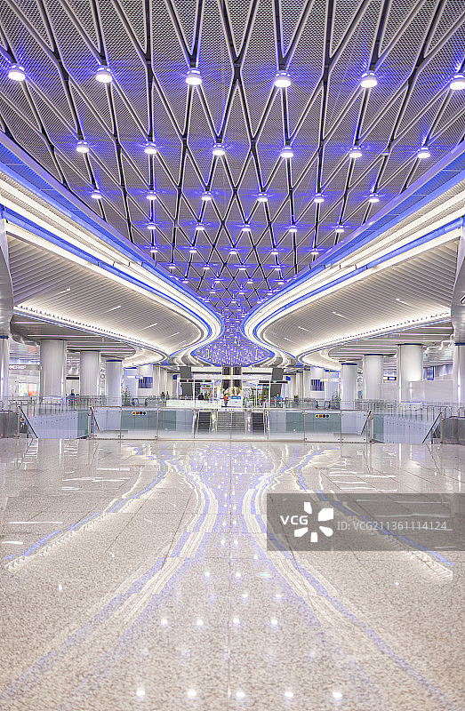 广州地铁18号番禺广场站图片素材