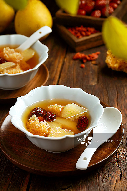 雪梨炖银耳图片素材