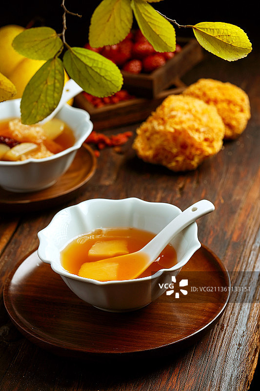 雪梨炖银耳图片素材