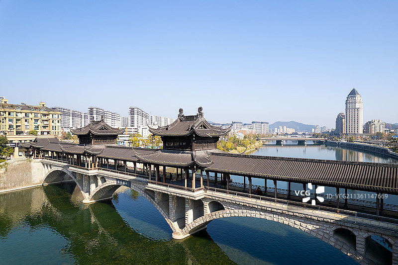 临安苕溪银月廊桥图片素材