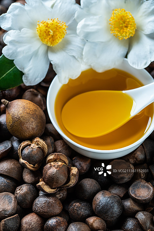 营养健康的茶籽油图片素材
