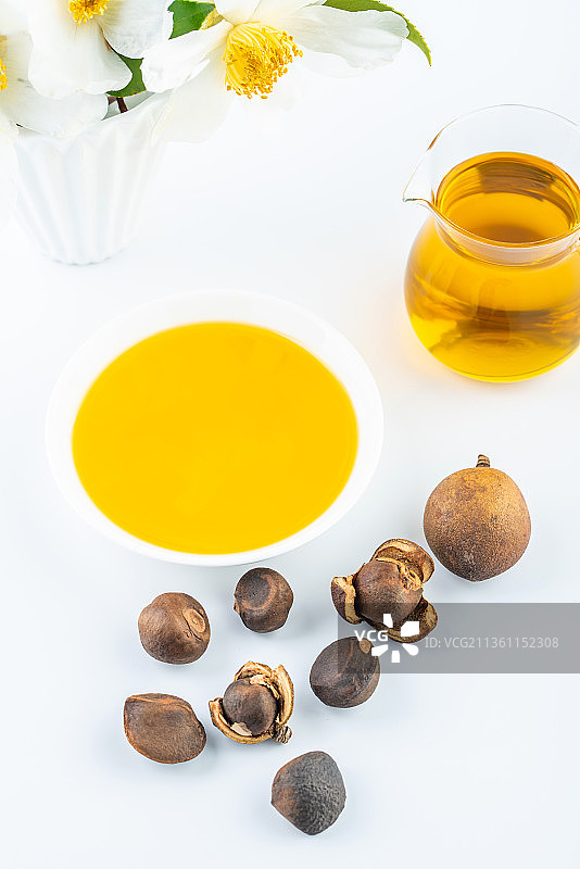 营养健康的茶籽油图片素材