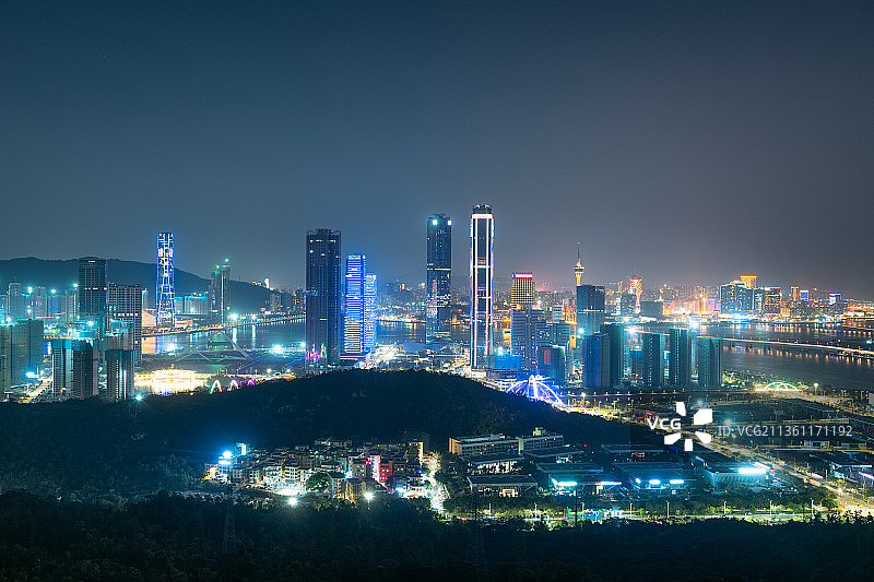 珠海横琴深合区金融岛夜景图片素材