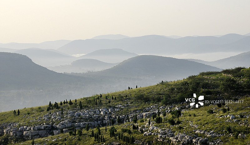 连绵的群山图片素材