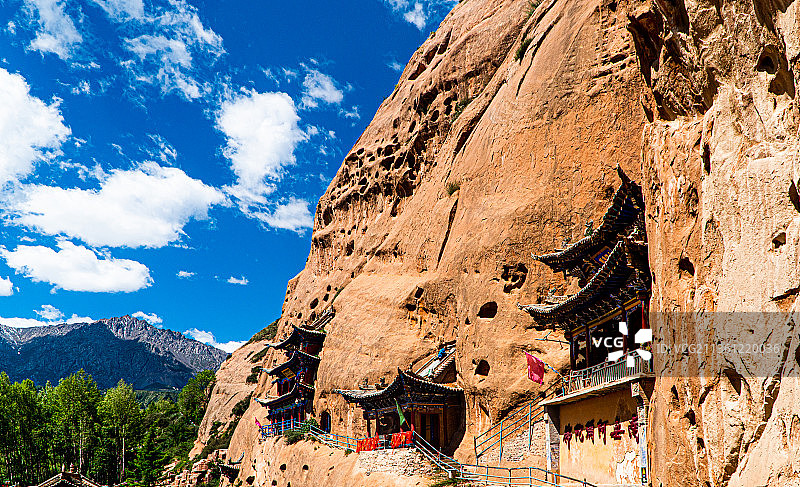 张掖马蹄寺石窟自然风光，图片素材