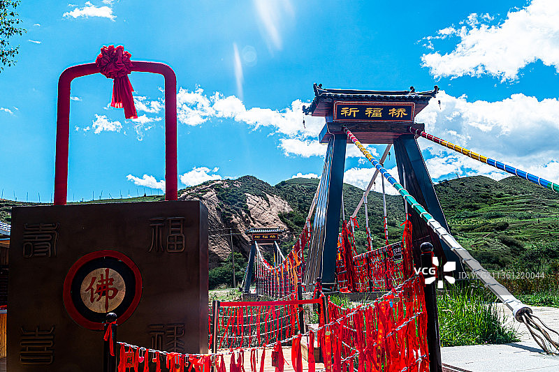 张掖马蹄寺石窟自然风光，图片素材