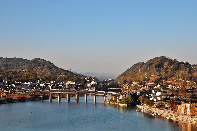 重庆濯水风雨廊桥图片素材