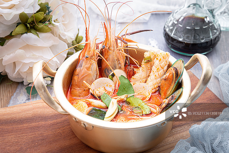 美味诱人的海鲜冬阴功图片素材