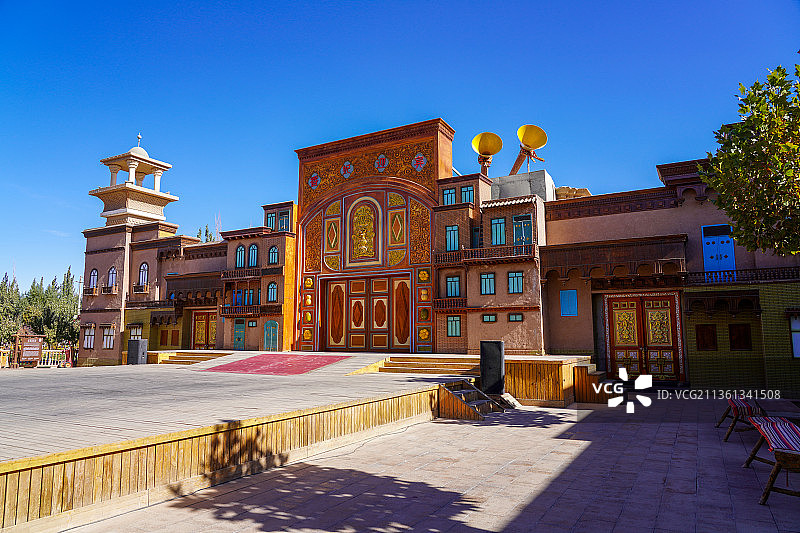 充满民族风情的新疆喀什香妃园，香妃迎宾广场图片素材