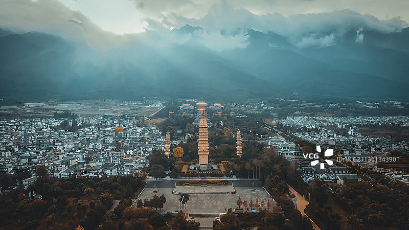 大理崇圣寺三塔风光图片素材