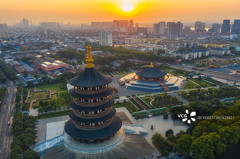 河南隋唐洛阳城国家遗址公园明堂天堂景区城市天际线秋季日出航拍图片素材