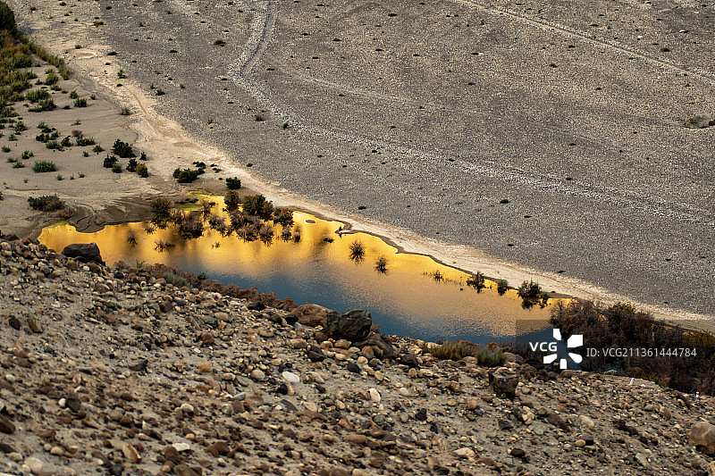 海滩高角度金色景色图片素材
