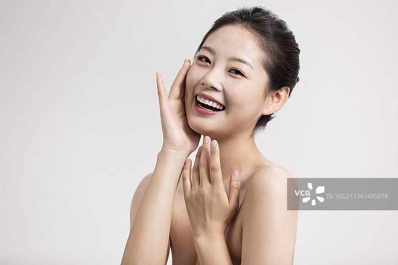 漂亮的年轻女子图片素材