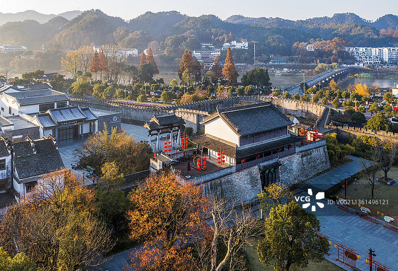 秋意浓浓古韵深图片素材