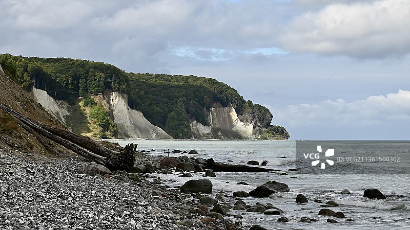 海天映衬的风景图片素材